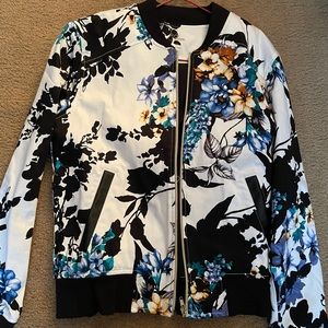 Jaanuu XS bomber scrub jacket